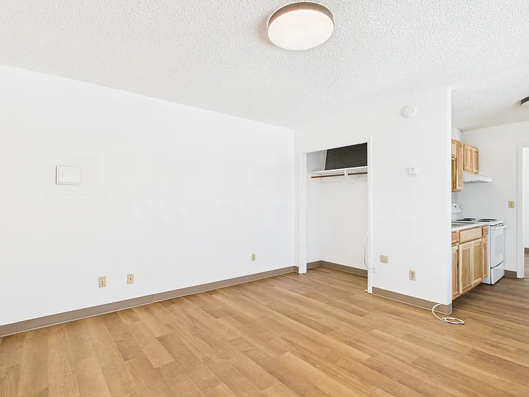 401 Slater St #6 — Photo 3