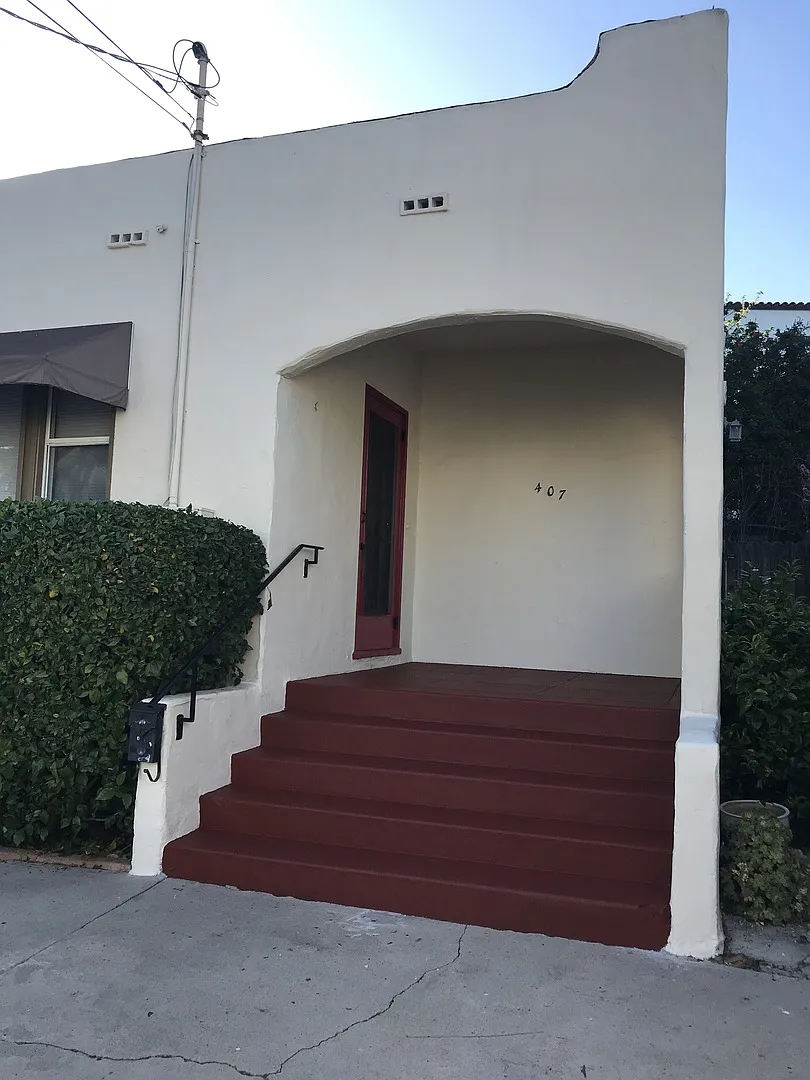 Cottage near Roosevelt Elementary — Photo 2