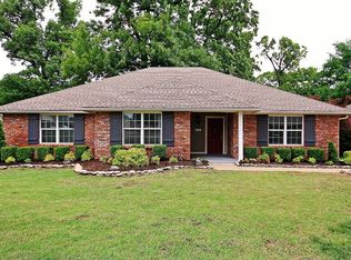 8805 E 107th St, Tulsa, OK 74133