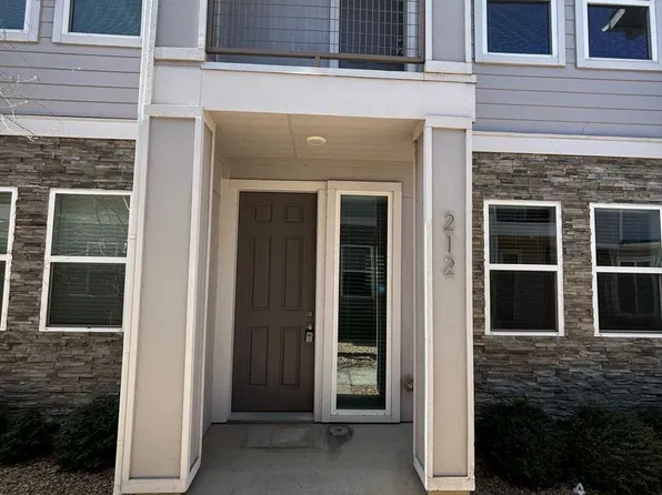 212 Stellariga Pl, Dallas, TX 75203