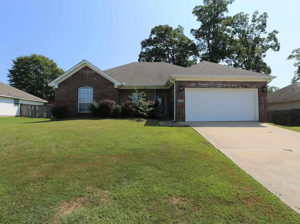 310 Stone Creek Dr, Benton, AR 72015