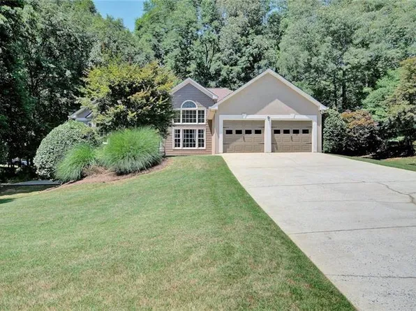 265 Lakeview Ln, Hiram, GA 30141