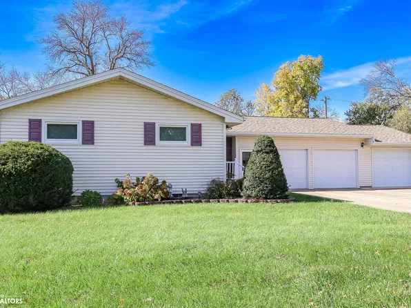 1002 9th St S, Humboldt, IA 50548