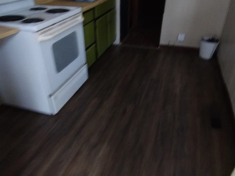 226 Beaver Ave NE #C — Photo 5