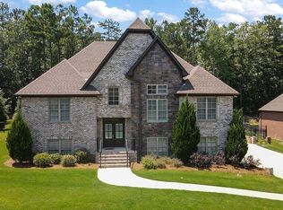 160 Grey Oaks Ct, Pelham, AL 35124