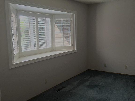 5th image of 1767 Lark Ln