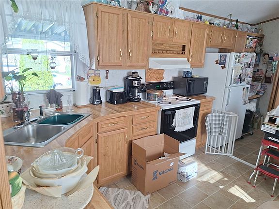 3rd image of 5331 Silverdome Dr