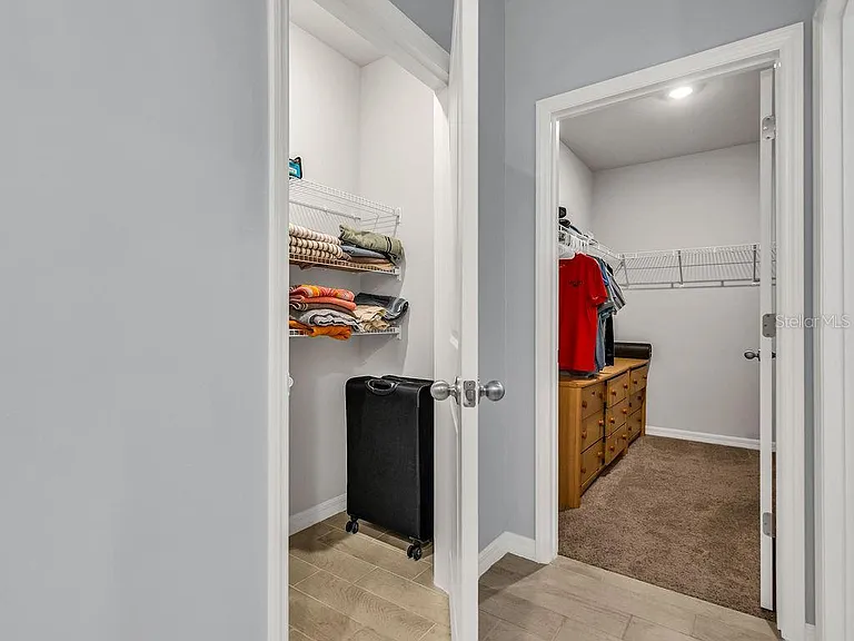 1048 Adalia Ter — Photo 30