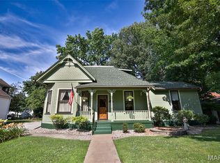 213 N Fillmore St, Edwardsville, IL 62025