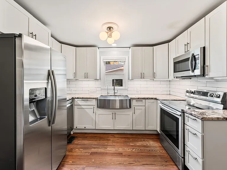 649 Gillette Ave SW — Photo 12