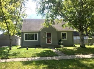 5521 W Green Tree Rd, Milwaukee, WI 53223