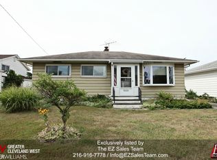 19319 Hipple Ave, Cleveland, OH 44135