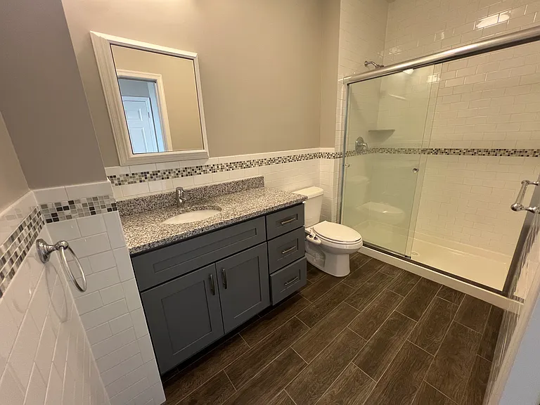 189-195 Avenue E #301 — Photo 7
