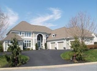 34 Westwind Cir, Lititz, PA 17543