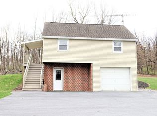 171 E Mohler Church Rd, Ephrata, PA 17522