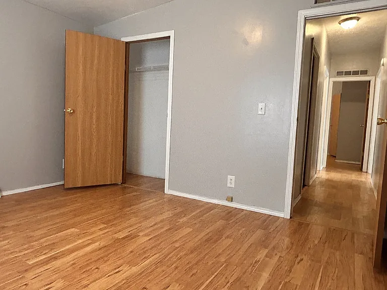 5024 Shamrock Way — Photo 17