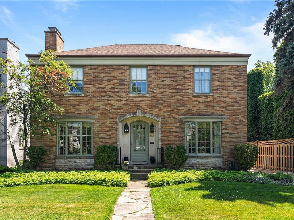 1st image of 2025 Greenwood Ave
