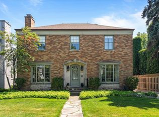 2025 Greenwood Ave, Wilmette, IL