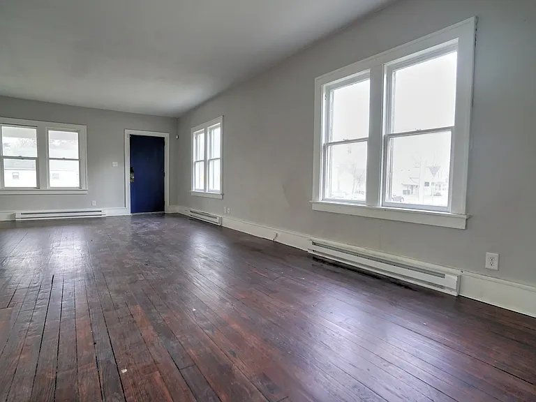 501 N Eddy St — Photo 5
