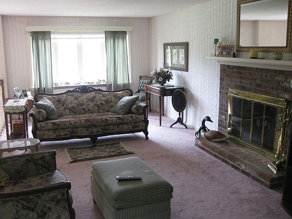 Large Living Room//FP