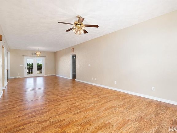 5th image of 1153 Edgemont Blvd