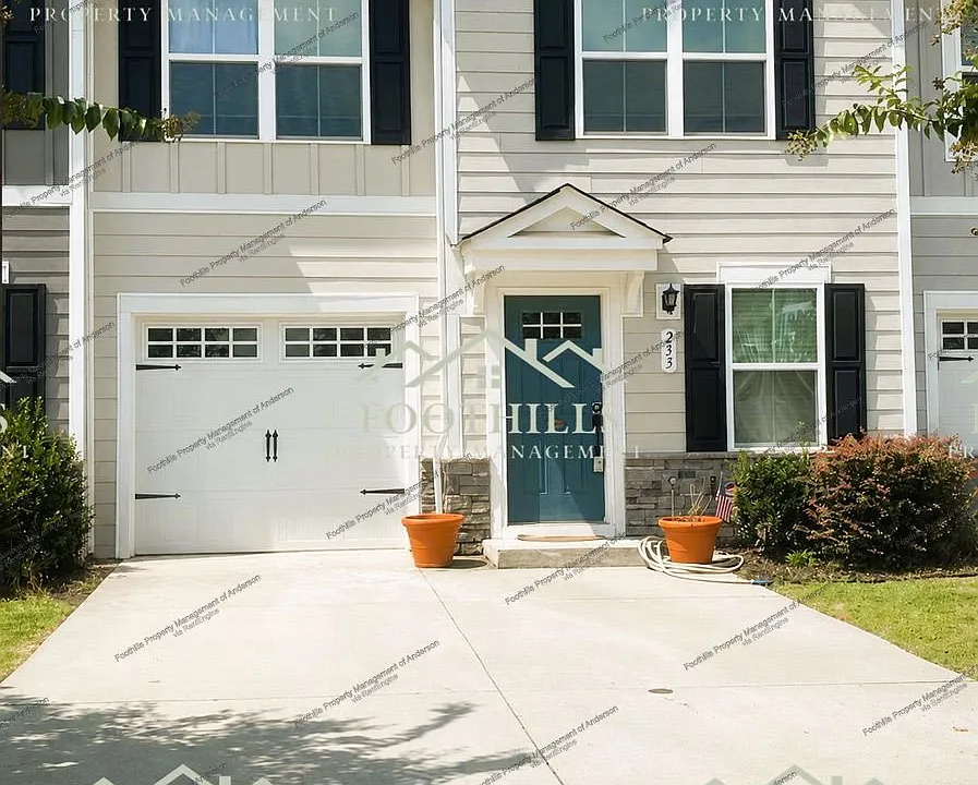 235 Scenic Rd
