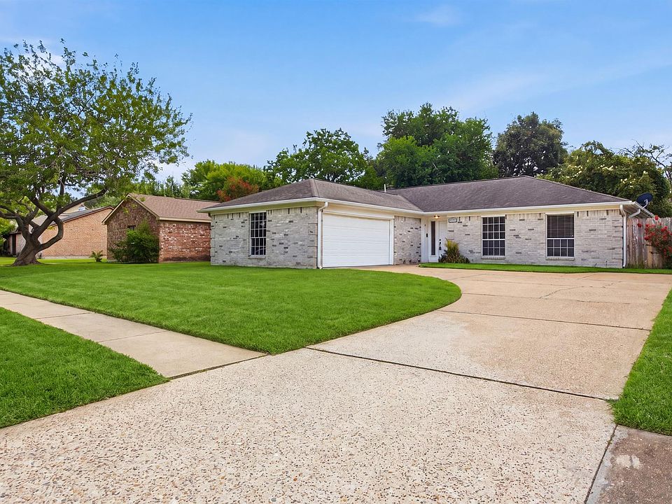 1st image of 22603 Deville Dr