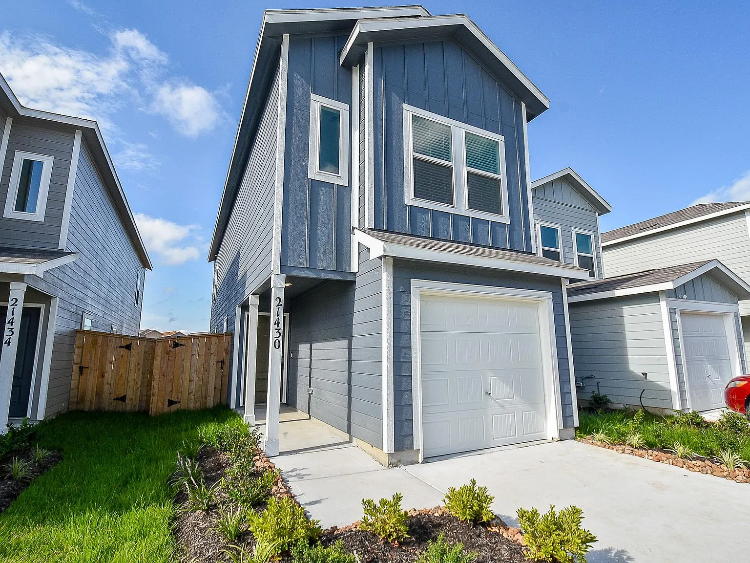 3 bed, 2.5 bath, 1189 sqft, $1,650 — Photo 3