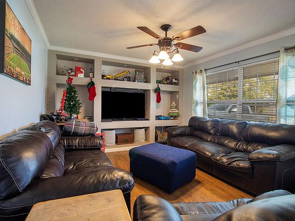 2nd image of 206 Janell Dr