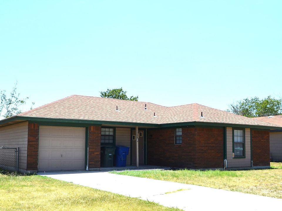 1st image of 108 Spur Dr