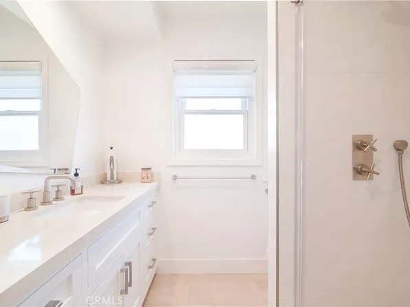 251 Lower Cliff Dr APT 15, Laguna Beach, CA 92651