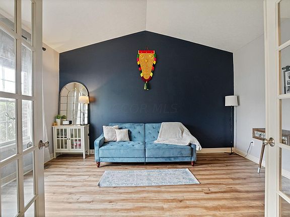 3rd image of 5927 Winebrook Dr