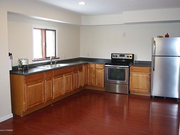 2nd image of 2633 S Main St