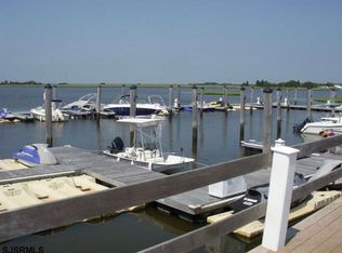 88 Windjammer Dr, Somers Point, NJ