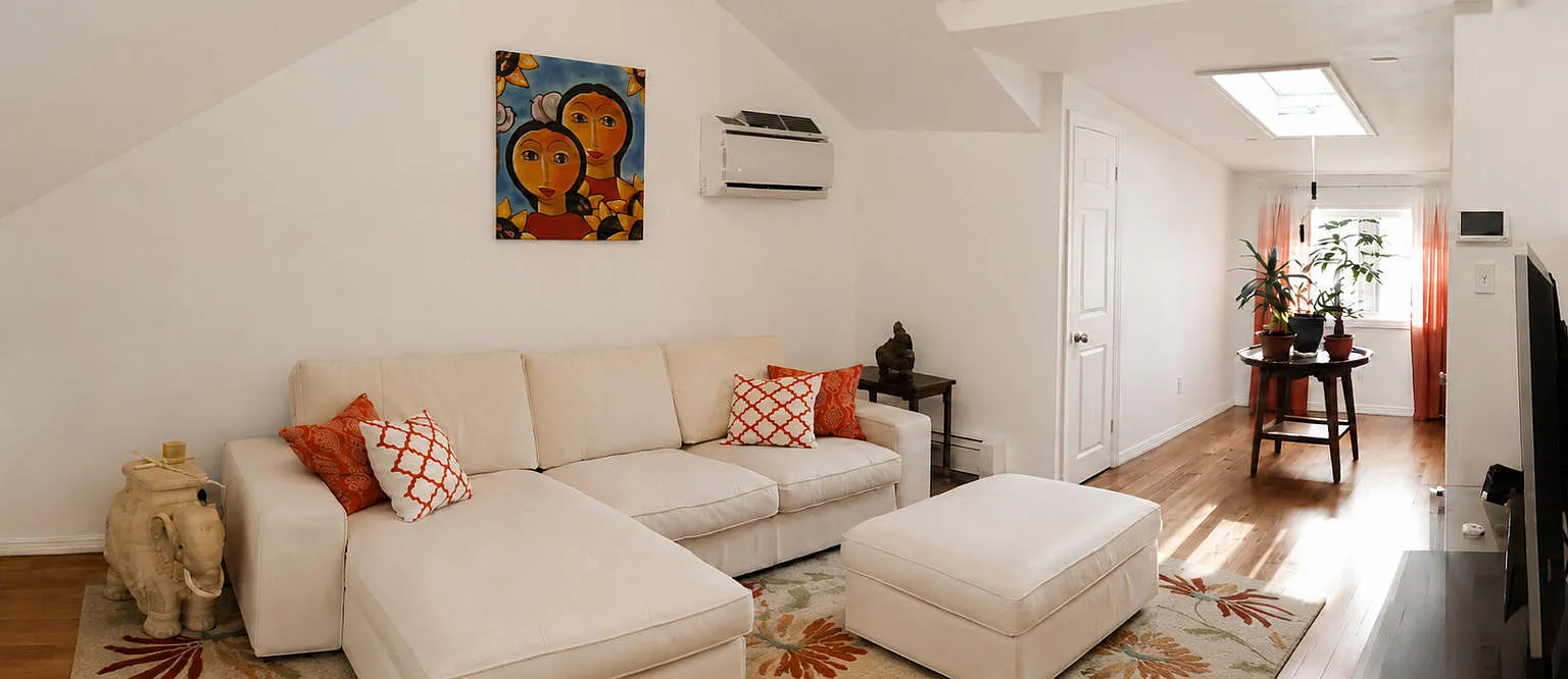2 bed, 920 sqft, $3,000 — Photo 2