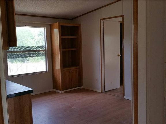 4th image of 125 Sunny Oaks Dr