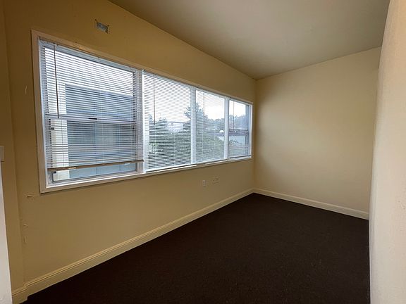 5th image of 435 Valley View Rd Unit 200