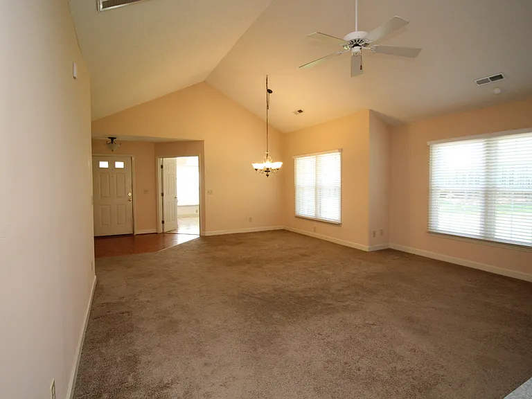 33 Cedar Knoll Dr — Photo 10