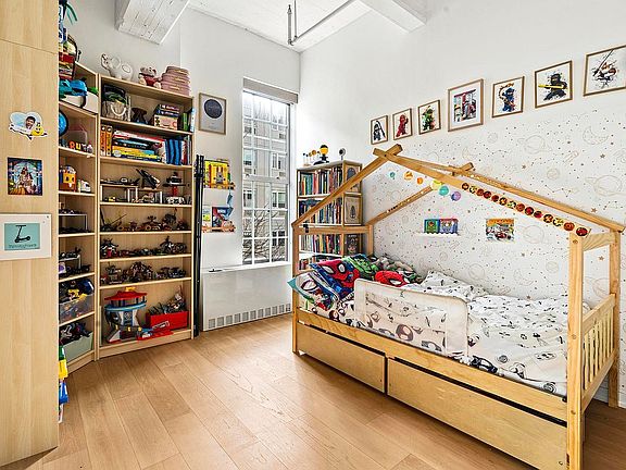 5th image of 184 Kent Ave APT D319