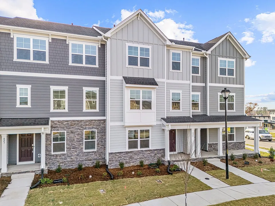 825 Basswood Glen Trl