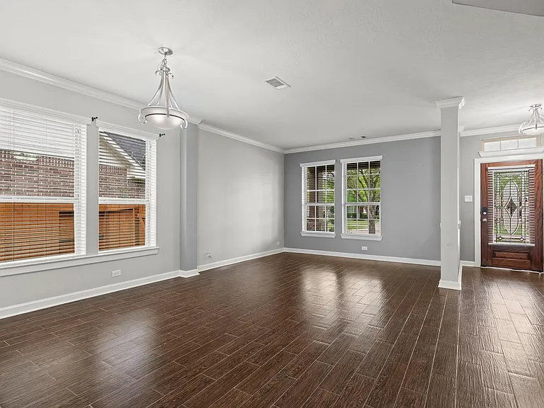 19415 Bronte Springs Ct — Photo 6