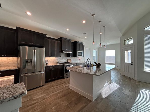 2905 Lago Costa Dr, La Marque, TX 77568