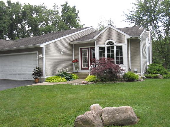 2nd image of 106 Crestwood Dr