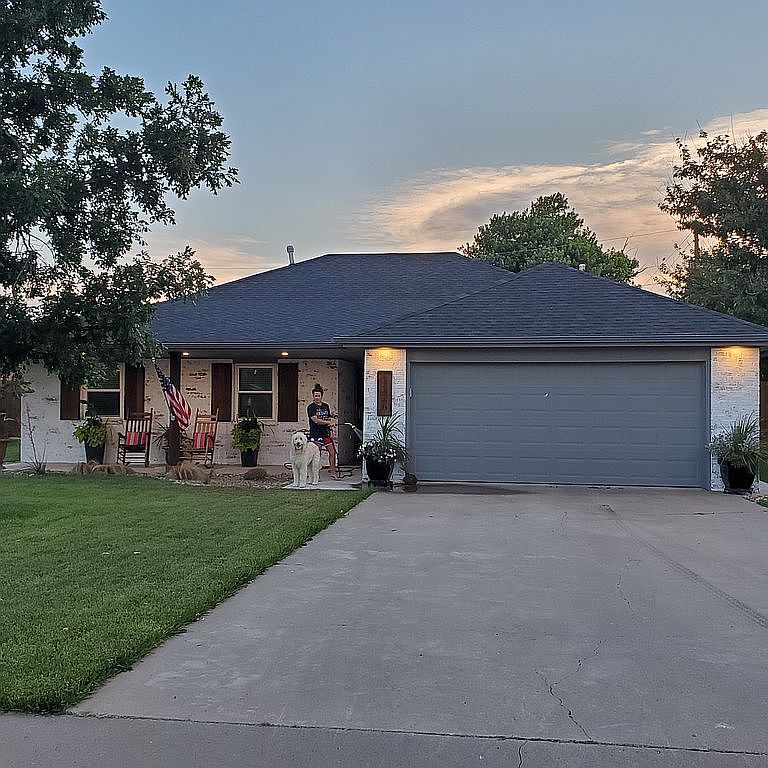 3226 Garrett Dr, Perryton, TX 79070 Zillow