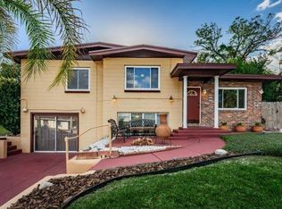 5415 Rainbow Dr, Temple Terrace, FL 33617