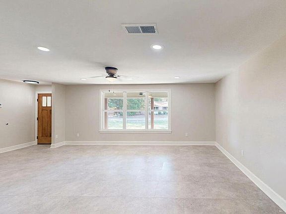 3rd image of 3008 Hamilton St