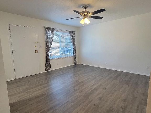 3rd image of 8508 Marquette Ave NE