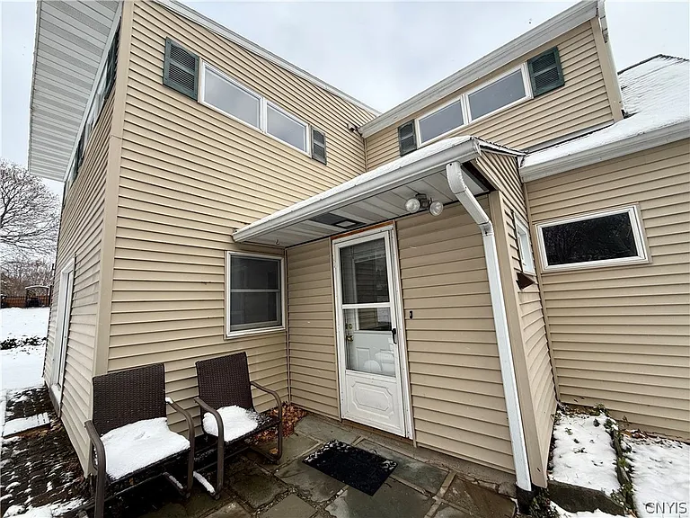 223 Cleveland Blvd — Photo 9
