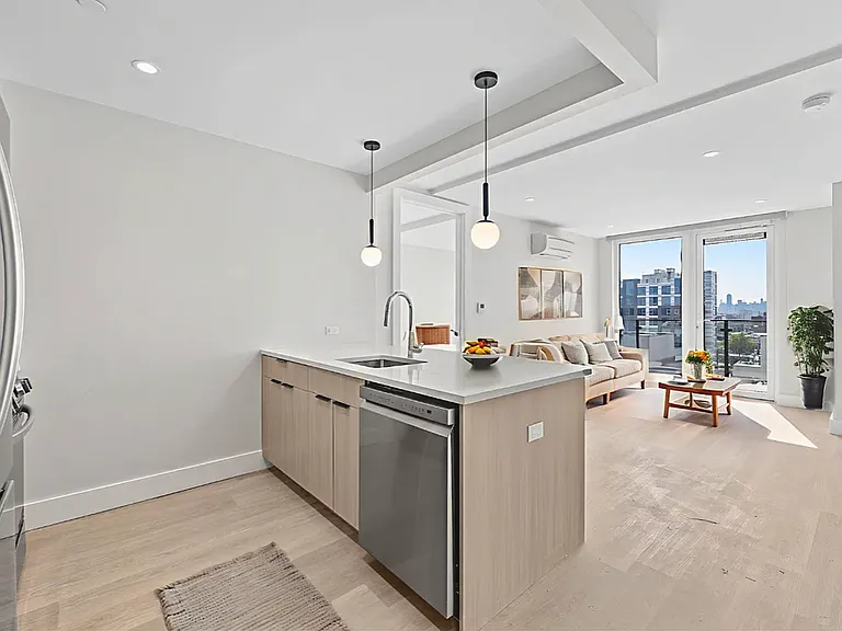 3 Clarkson Ave #5F — Photo 3