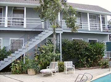 1st image of 823 Adams St #3